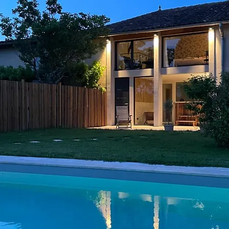 Domaine De Quintalone D Exception Avec Privatif Et Vue Panoramique Pyrenees ベッド・アンド・ブレックファスト