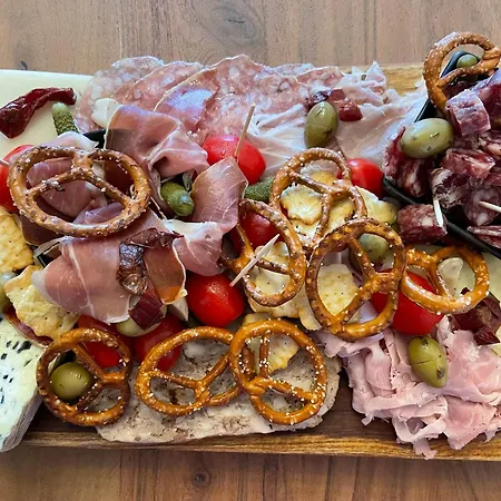 ベッド・アンド・ブレックファスト Domaine De Quintalone D Exception Avec Privatif Et Vue Panoramique Pyrenees 4*